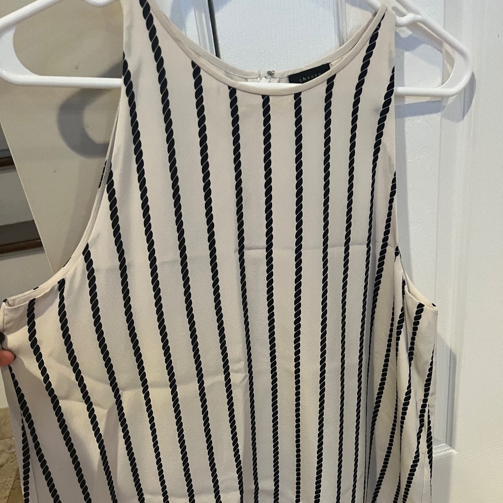 Theory silk navy and cream silk top. Medium